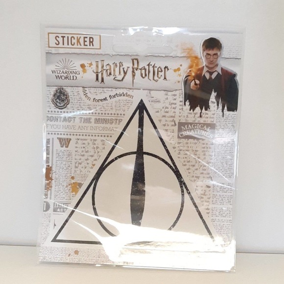 Harry Potter Wizarding World Sticker - Picture 2 of 3